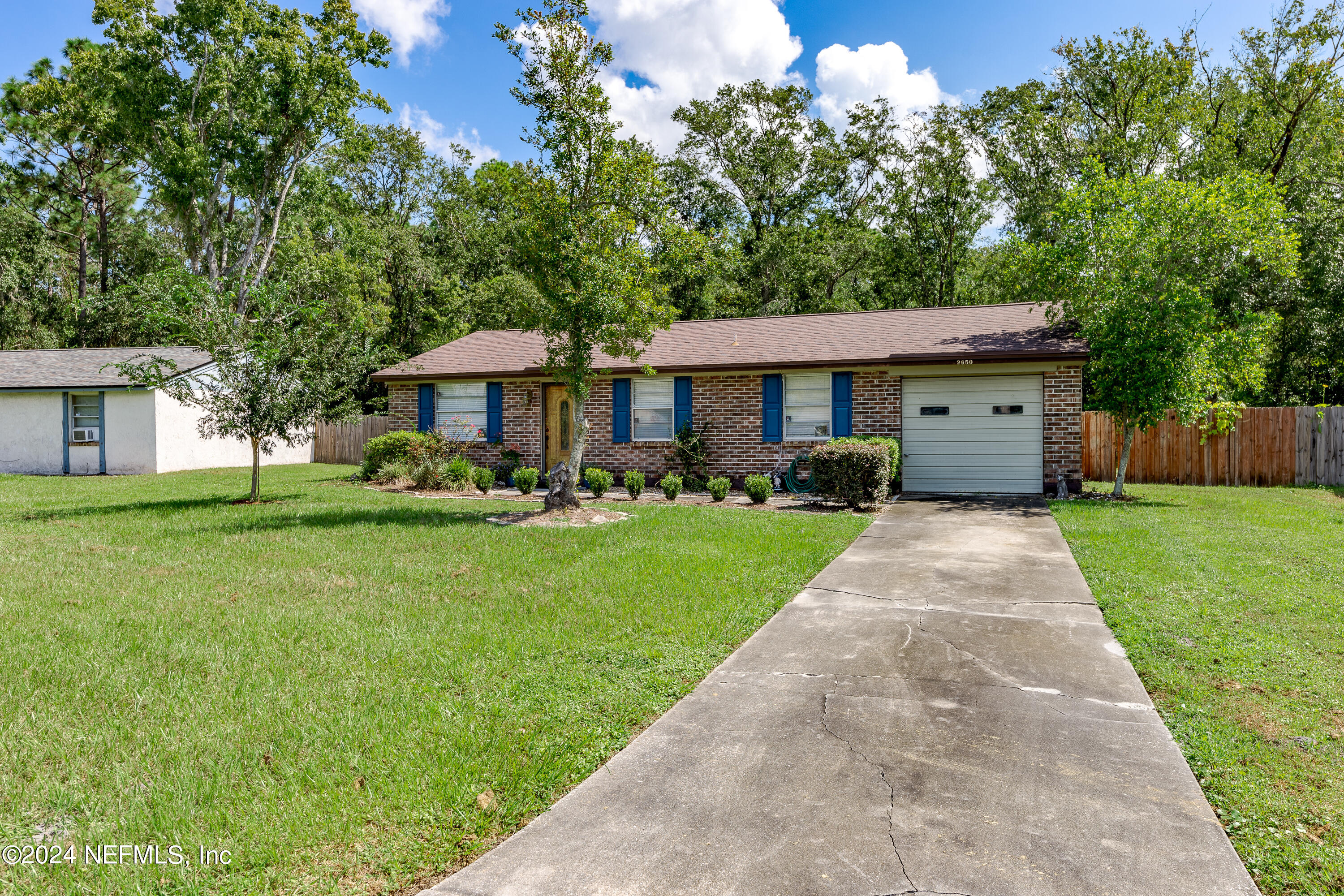 Mesquite Ave, Orange Park, FL 32065