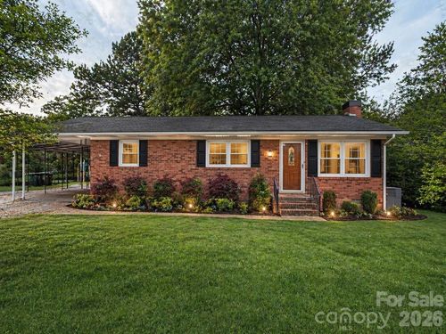 611 Westover Street, Gastonia, NC, 28054 | Card Image