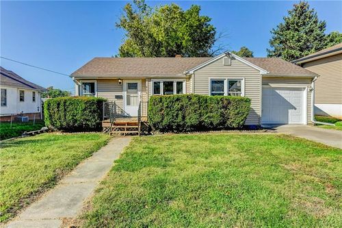 406 S 31st St, Saint Joseph, MO, 64501-3405 | Card Image