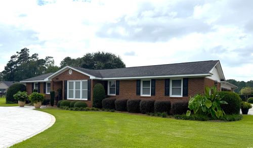 638 Camelot Rd, Lake City, SC, 29560-4060 | Card Image