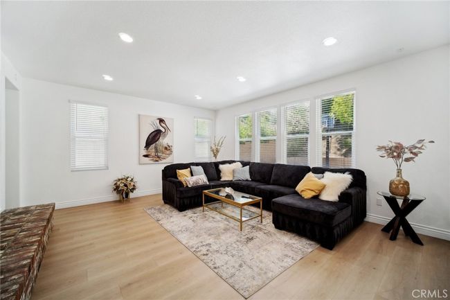 25422 Magnolia Ln, House other with 5 bedrooms, 5 bathrooms and 5 parking in Stevenson Ranch CA | Image 15