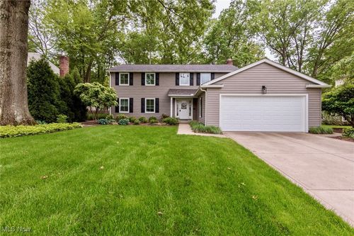 29411 Lincoln Rd, Bay Village, OH, 44140-1950 | Card Image