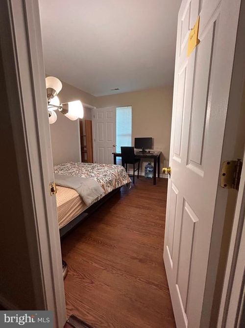 8 Trout Lily Ct, OWINGS MILLS, MD, 21117-4875 | Card Image