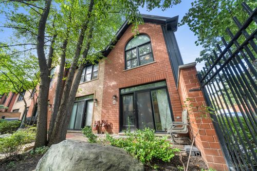 25-1801 W Diversey Pkwy, Chicago, IL, 60614-1054 | Card Image