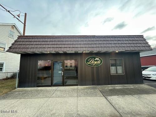 640 5th Ave, Troy, NY, 12182-2433 | Card Image