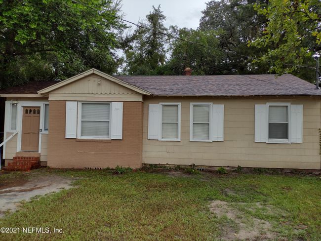 8037 Marion Cir, House other with 4 bedrooms, 1 bathrooms and null parking in Jacksonville FL | Image 1