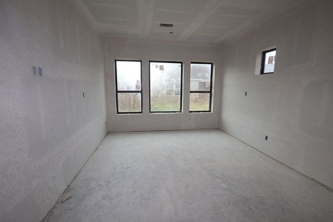12327 Sweet Gum Dr, House other with 4 bedrooms, 3 bathrooms and 3 parking in Mont Belvieu TX | Image 11