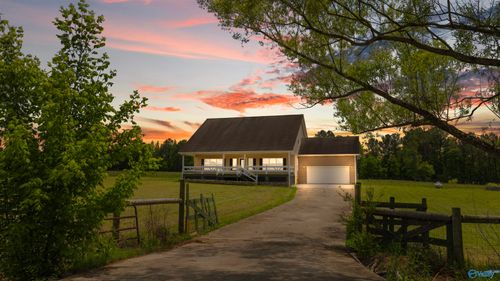 5470 County Road 123, Dutton, AL, 35744-7932 | Card Image