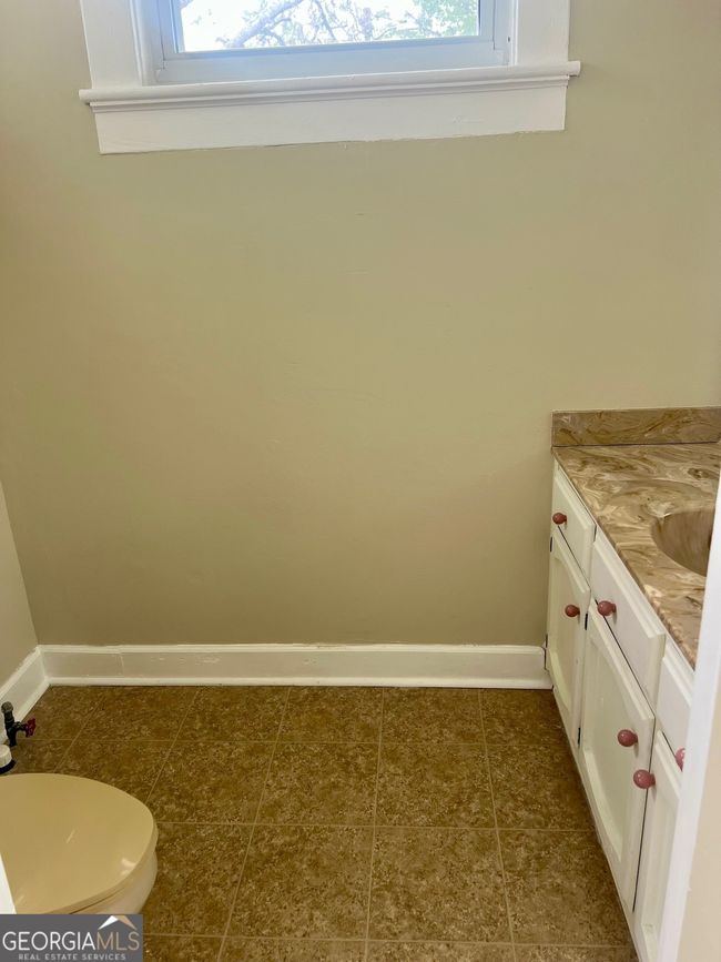 40 S College St, House other with 3 bedrooms, 3 bathrooms and null parking in Metter GA | Image 23