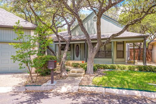 3411 Wellsprings Dr, San Antonio, TX, 78230-2511 | Card Image