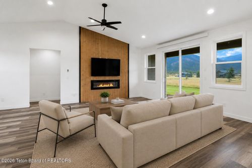 205 Sweetgrass Trl, Alpine, WY, 83128 | Card Image