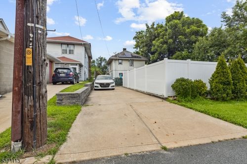 263 Bordentown Ave, South Amboy, NJ, 08879-1848 | Card Image