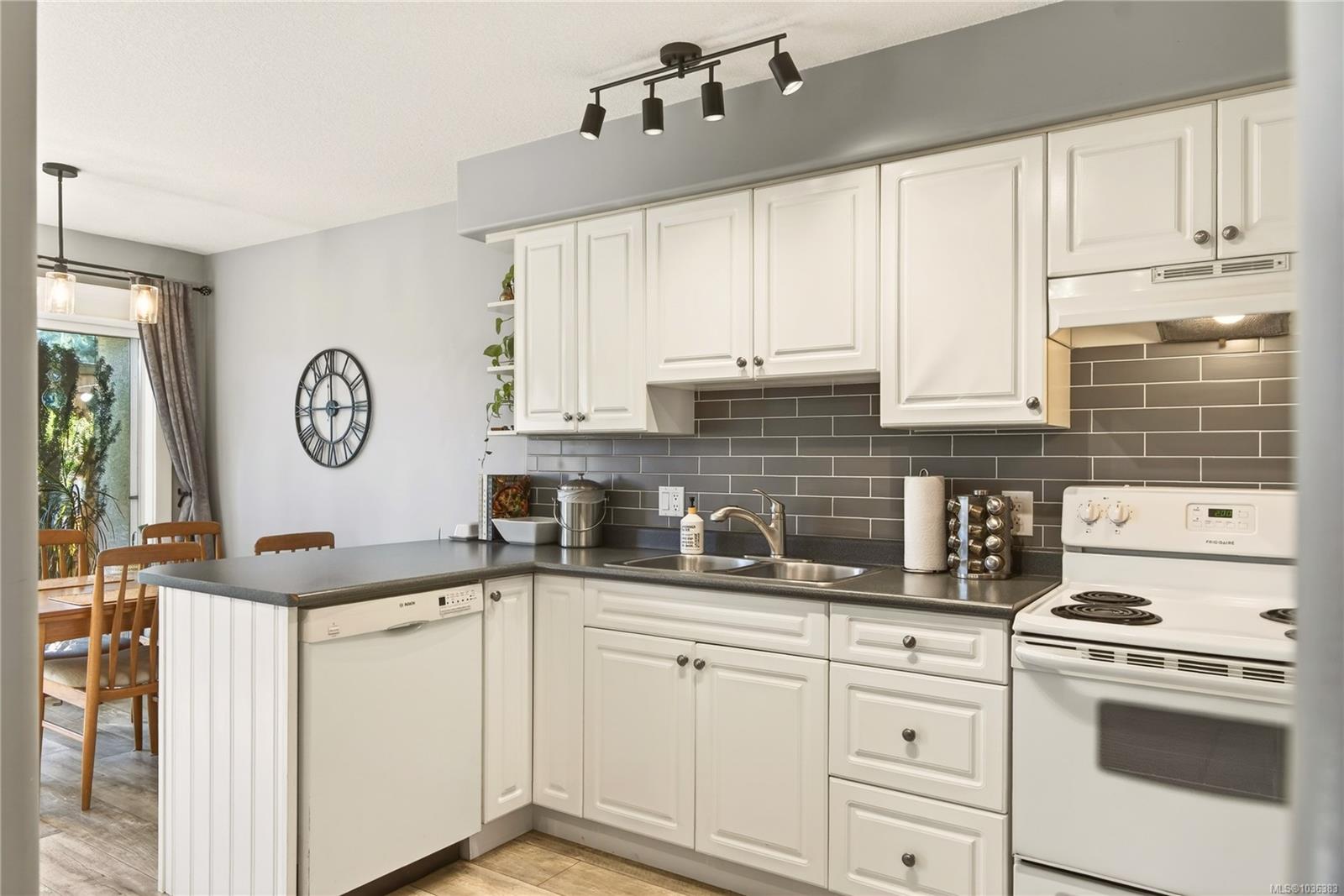 Residential in Parksville 5