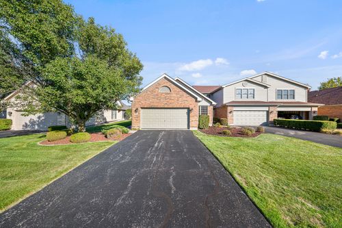 43 Corinth Dr, Tinley Park, IL, 60477-4820 | Card Image