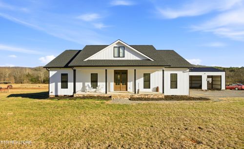 2072 Rutledge Pike, Blaine, TN, 37709-5002 | Card Image