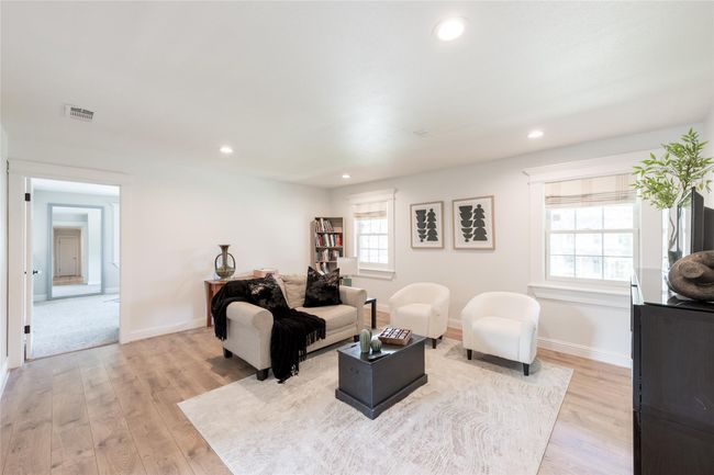 The upstairs versatile game room with plenty of space. | Image 26