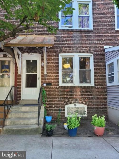 33 Railroad Ave, ROEBLING, NJ, 08554-1103 | Card Image
