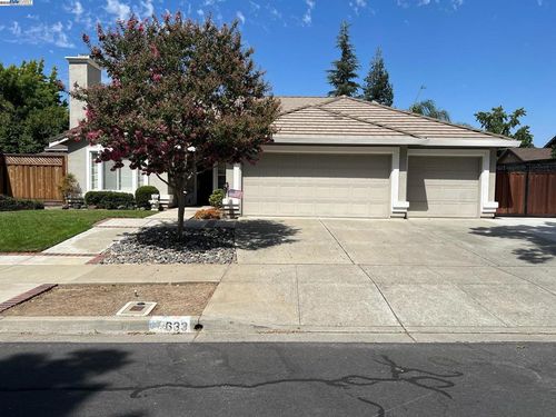 633 Vivian Dr, Livermore, CA, 94550-8122 | Card Image