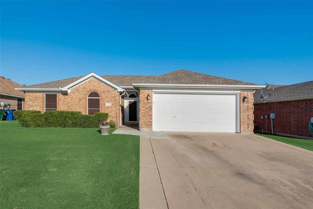 Tranquillity Ln, Waxahachie, TX 75165