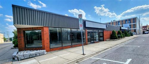 40 Sydenham St, Simcoe, ON, N3Y4X8 | Card Image