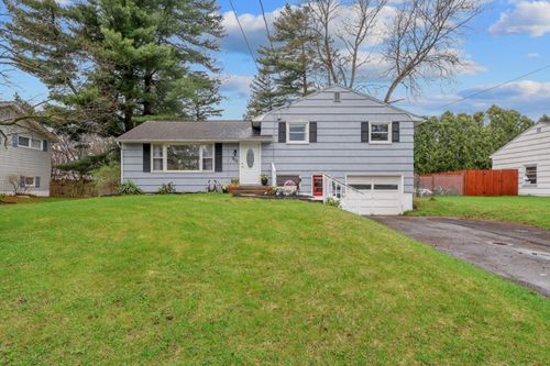 902 Leroy Rd, Syracuse, NY, 13212-3243 | Card Image