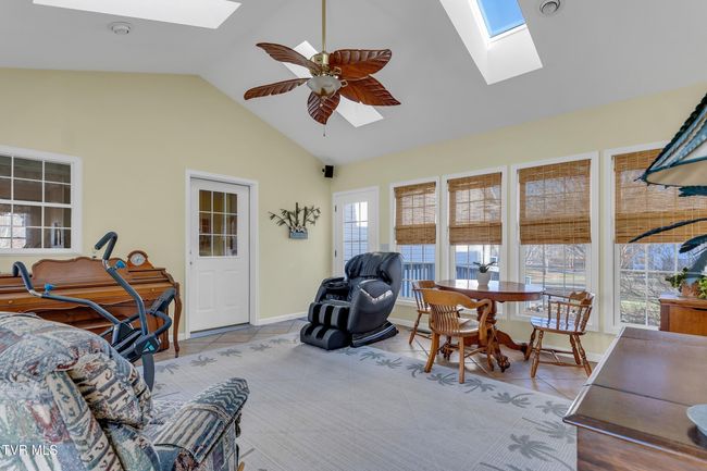194 New Haven Dr, House other with 4 bedrooms, 3 bathrooms and null parking in Jonesville VA | Image 80