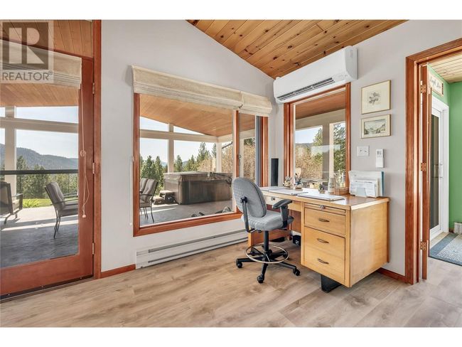 30 Osborne Rd, House other with 3 bedrooms, 2 bathrooms and 4 parking in Summerland BC | Image 9