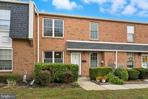 2012 Harbour Dr, PALMYRA, NJ, 08065-1102 | Card Image