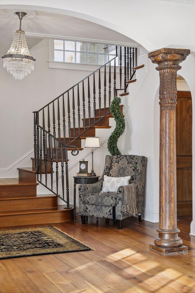 2667 E Lake Of The Isles Pkwy, House other with 4 bedrooms, 4 bathrooms and null parking in Minneapolis MN | Image 22