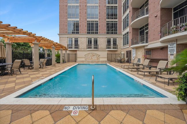 APT-209 - 1616 Fountain View Dr, Condo with 1 bedrooms, 1 bathrooms and 2 parking in Houston TX | Image 6