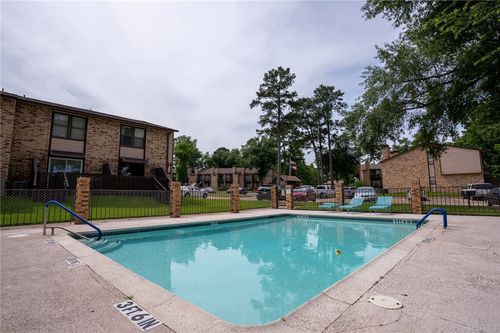 apt-g3-2521 Crosstimbers St, Huntsville, TX, 77320-3448 | Card Image