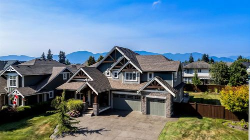 44597 Mclaren Dr, Chilliwack, BC, V2R0A4 | Card Image