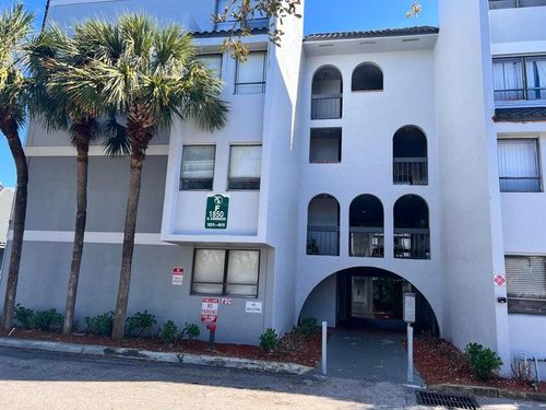 201-1820 N Congress Ave, West Palm Beach, FL, 33401-8202 | Card Image