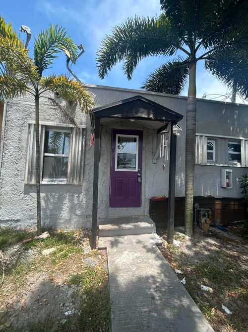 8-25 Sw 10th St, Dania Beach, FL, 33004-4310 | Card Image
