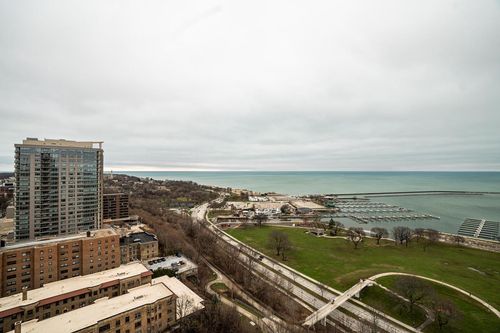 2201-1660 N Prospect Avenue, Milwaukee, WI, 53202 | Card Image