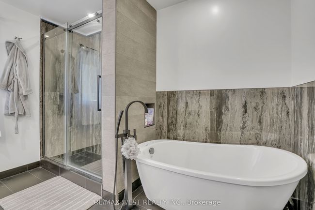 6098 Vasey Rd, House other with 4 bedrooms, 4 bathrooms and 8 parking in Elmvale ON | Image 7