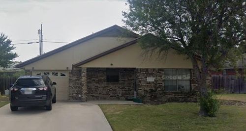 111 Patterson St, Copperas Cove, TX, 76522-4618 | Card Image