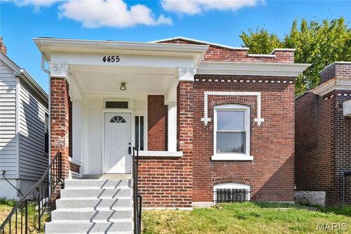 4455 Wallace St, Saint Louis, MO, 63116-1331 | Card Image