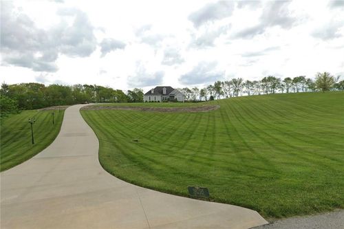 19255 Lane Tree Dr, Platte City, MO, 64079-8366 | Card Image