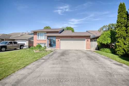 6251 Sherri Ave, Niagara Falls, ON, L2H2W7 | Card Image