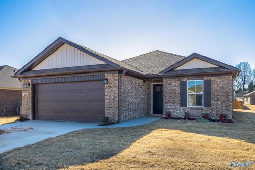 129 Domingues Ave, Meridianville, AL, 35759-3805 | Card Image