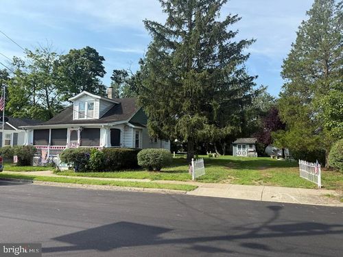 716 Filmore St, RIVERSIDE, NJ, 08075-3420 | Card Image