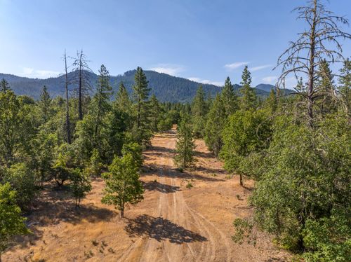 1257 Ridge Vista Dr, Cave Junction, OR, 97523-9397 | Card Image