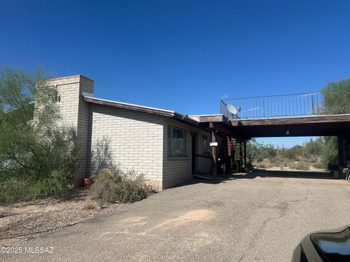 10700 N Decker Dr, Tucson, AZ, 85742-8992 | Card Image