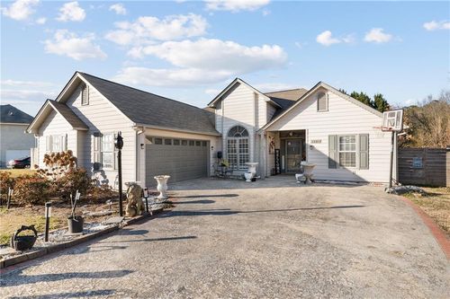 1541 Wynfield Dr, Auburn, GA, 30011-2840 | Card Image