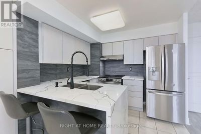 412 - 9 Northern Heights Dr, Condo with 2 bedrooms, 2 bathrooms and 1 parking in Richmond Hill ON | Image 2