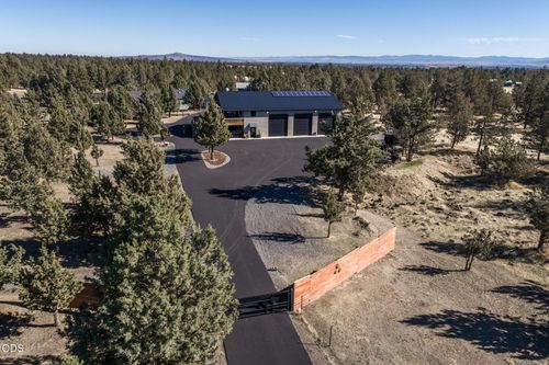 11855 Sw Meadows Ln, Culver, OR, 97734-1577 | Card Image