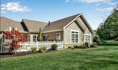 14a-5665 Southwestern Blvd, Hamburg, NY, 14075-3622 | Card Image