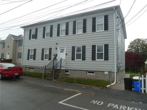 apt-2s-18 Ryan Ave, Bristol, RI, 02809-3364 | Card Image