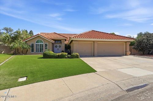 1511 W Corona Dr, Chandler, AZ, 85224-8556 | Card Image